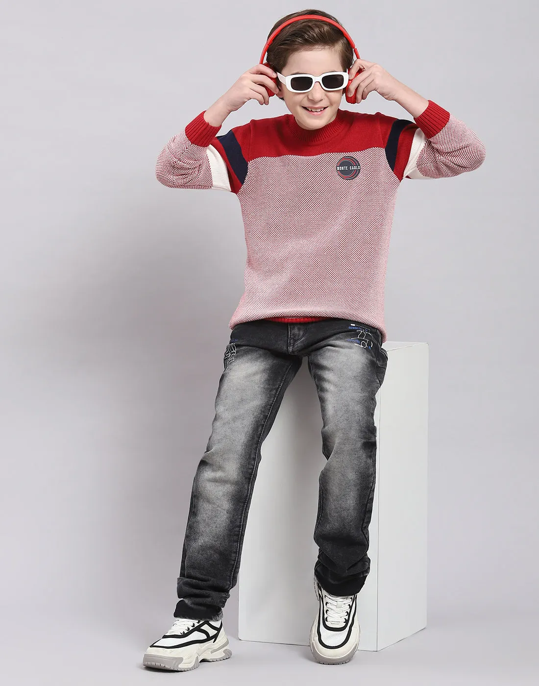 Boys Red Self Design Round Neck Full Sleeve Sweater