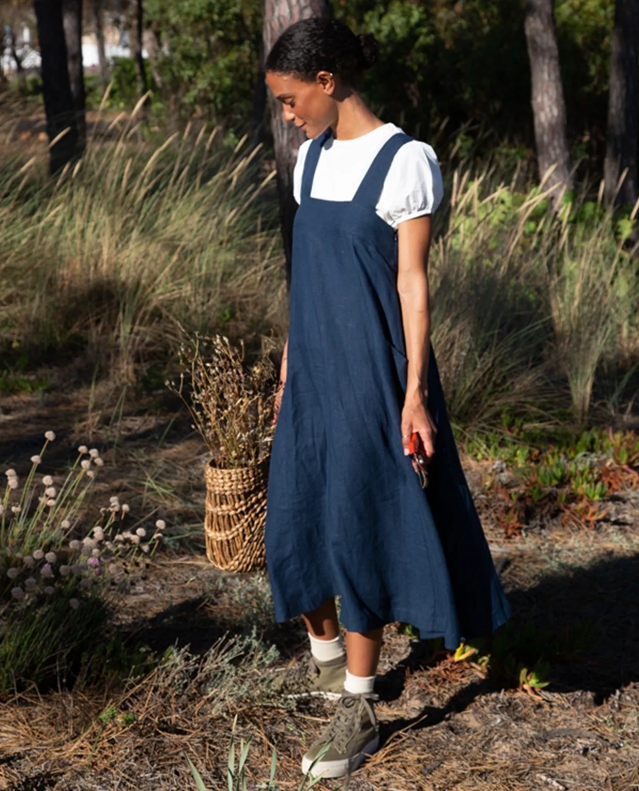 Chantel-May Linen Dress In Indigo