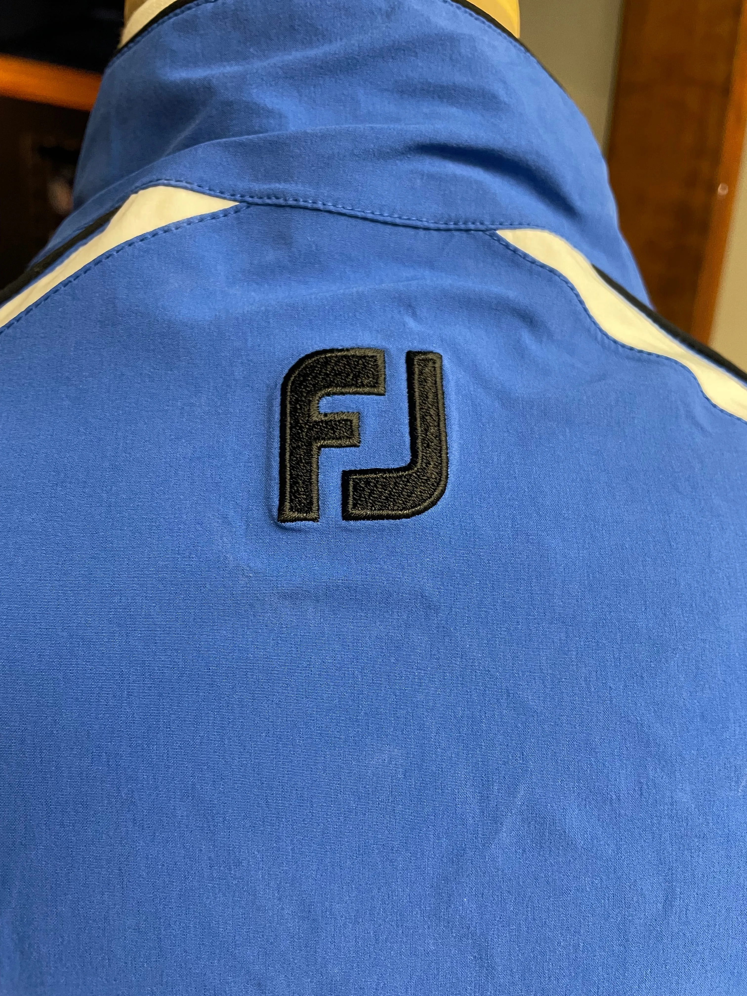 FootJoy Dryjoy Tour Collection 1/2 Zip Pullover Jacket (L)