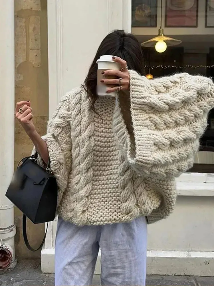 Hunter - Scandinavian style oversized knit