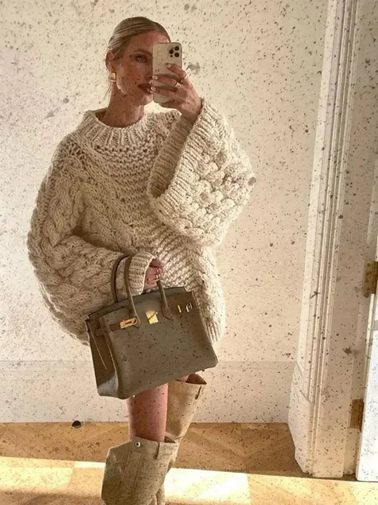 Hunter - Scandinavian style oversized knit