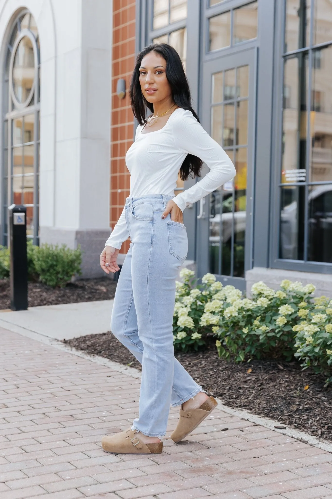 Light Wash 90's High Rise Straight Leg Jeans