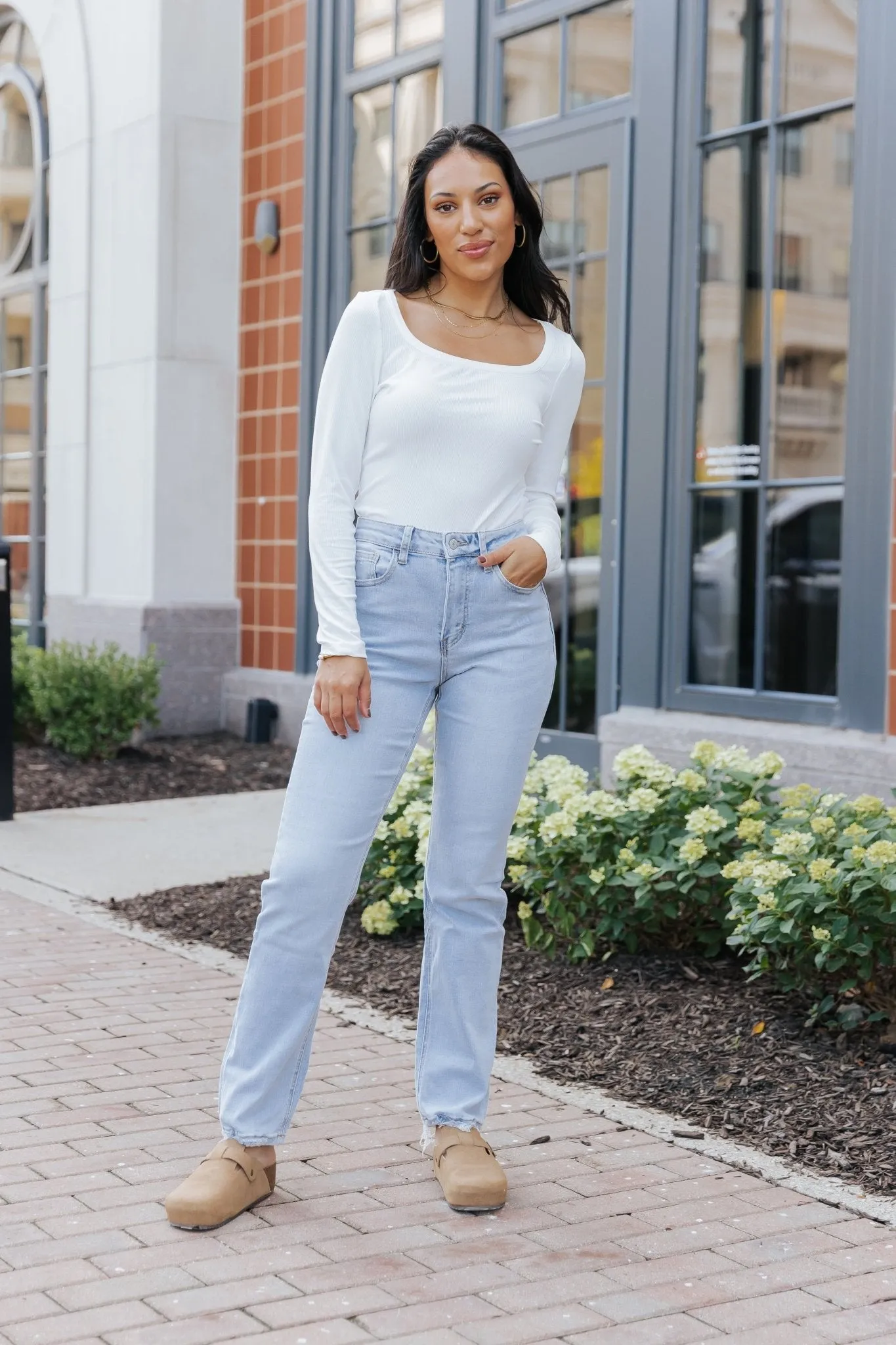 Light Wash 90's High Rise Straight Leg Jeans