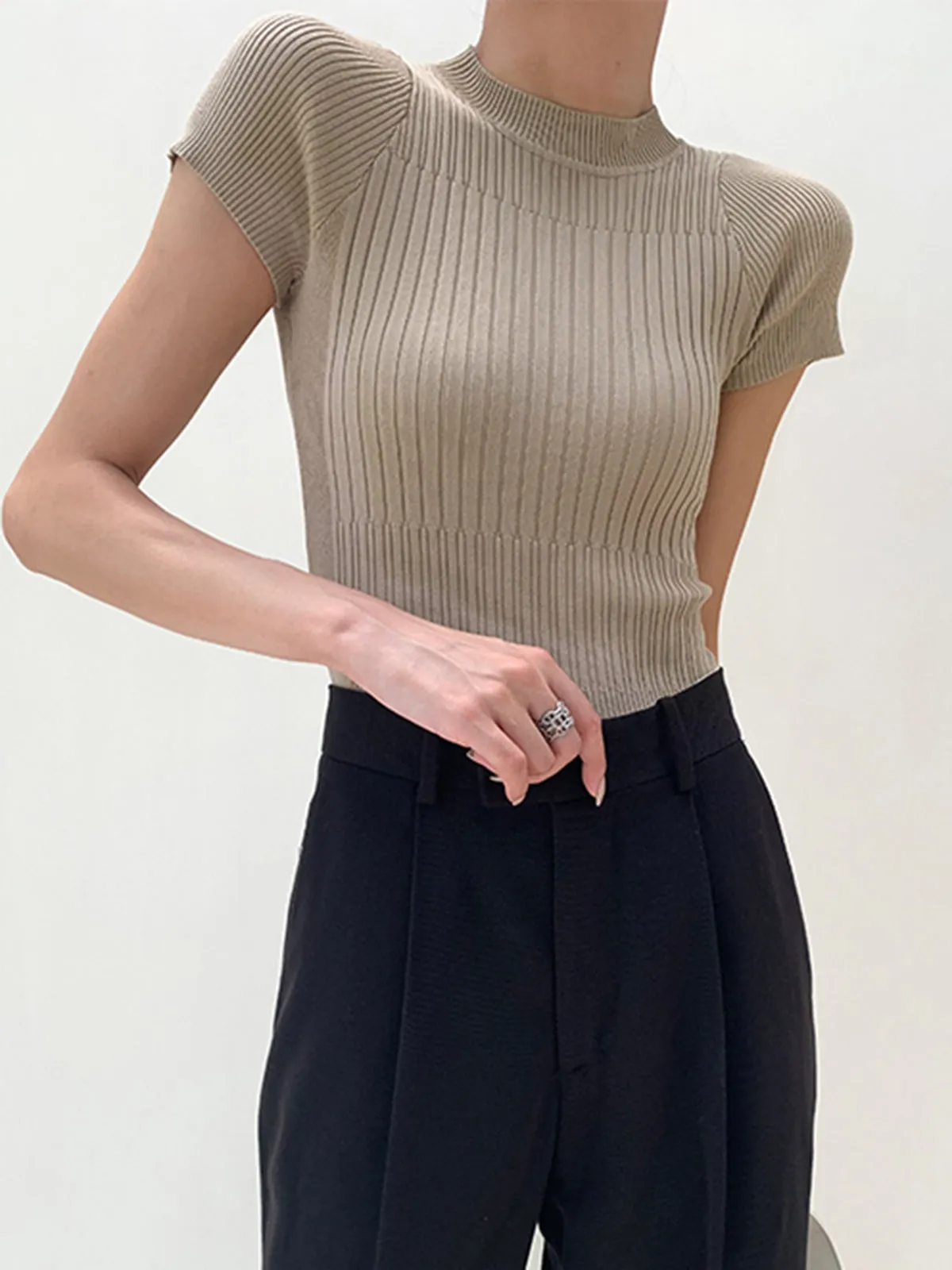 Solid Crew Graceful Neck Knit Top